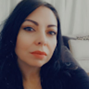 Meet your Posher, Lucia